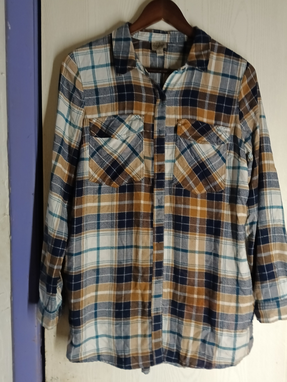 Como Vintage Plaid Button-Down Shirt in Tan, Navy & White
